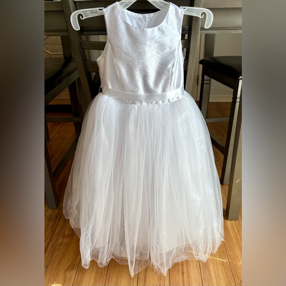 NWOT, Girl’s White Satin Formal Dress with Tulle Skirt, Girl’s Size 10